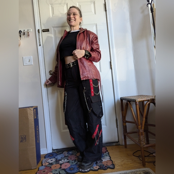 Meet your Posher, Maggie - Picture 2 of 3